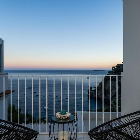 Gianlica Suites Позитано Екстериор снимка