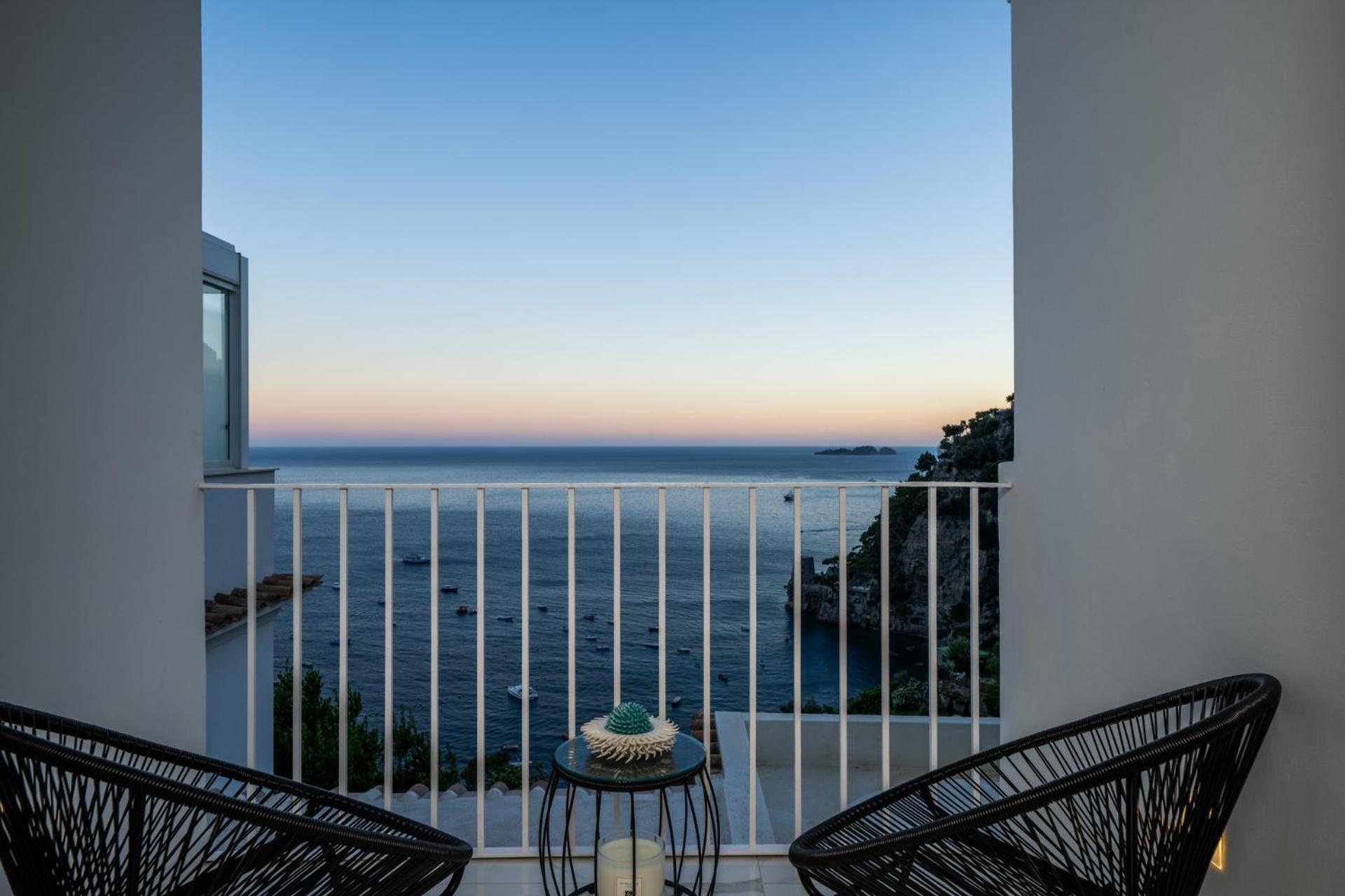 Gianlica Suites Позитано Екстериор снимка