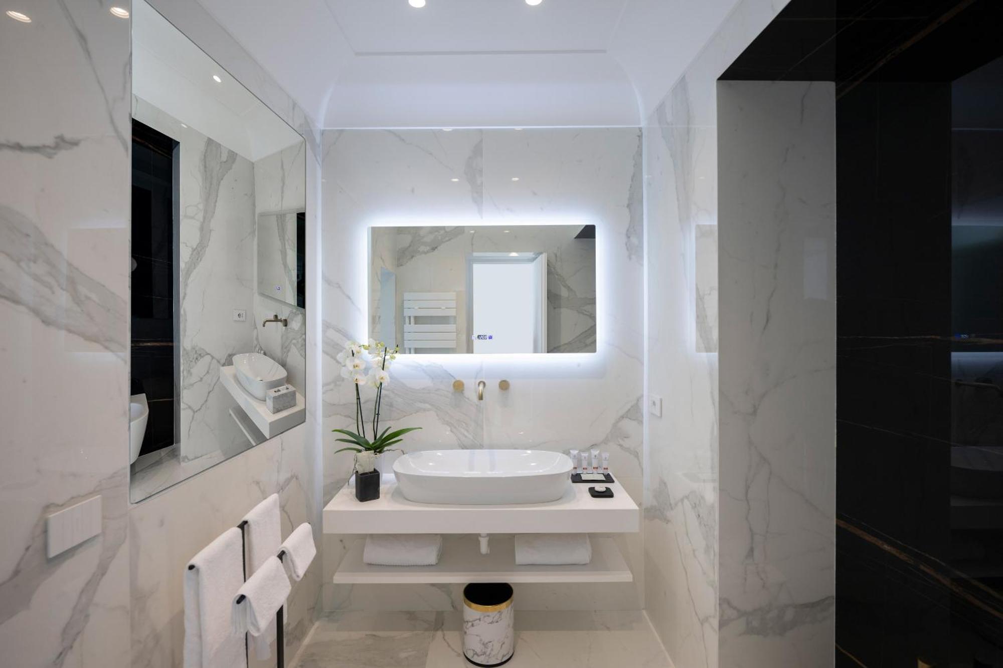 Gianlica Suites Позитано Екстериор снимка